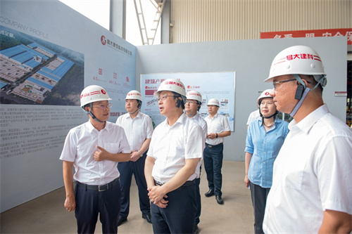 市委書記劉運來集團調研 集團董事長徐鵬強、總裁朱九洲陪同
